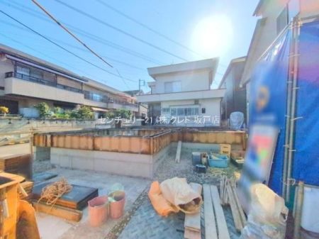 ̑n ݂͊bHłBʂƗオS؃RN[gŎ{HAnkɋb𑢂܂B