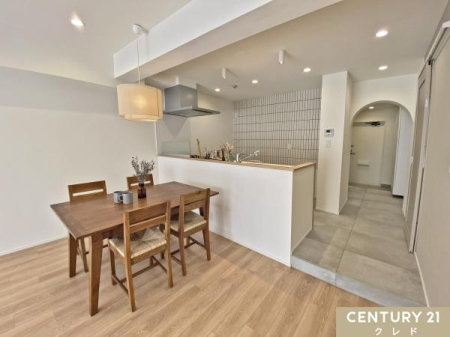 Lb` A[`̊J肰ȂANZg̃Lb`B
ւ瑱唻^Cǖʂ̃^CȂǁAO[WnœꂳĂ܂B