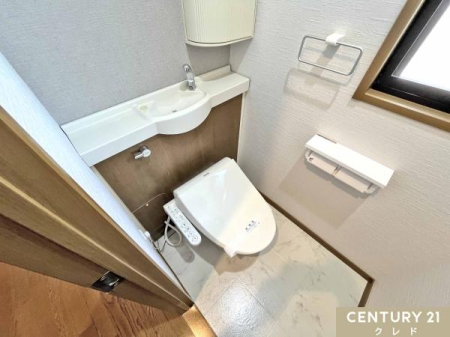 gC y2KgCz
gC2ɂ̂ŁA̖Zԑт͑҂Ɏgp邱Ƃł܂B
􂢊tĂ̂ŕ֗I