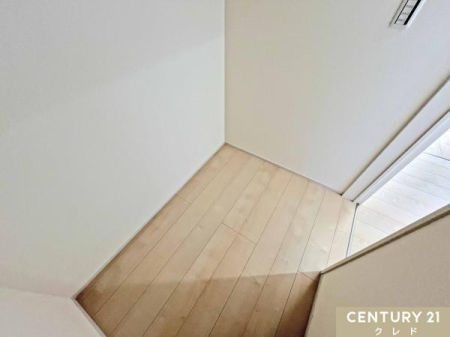 ���[ �y�X�g���[�W���[���z
�G�ߕ��̈ߗނ�|������Ȃǂ𐮗��E�ۊǂ���ꏊ�Ƃ��Ă��劈�p�I
���[�{�b�N�X�Ȃǂ𗘗p����Ύg�������UP���܂��B