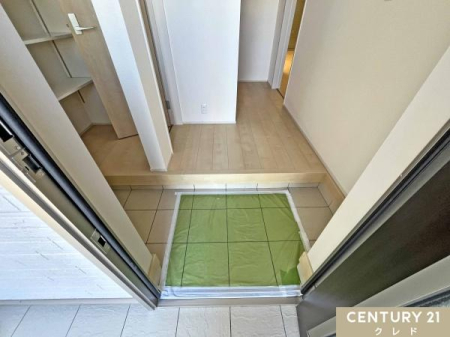 ���� �]�T�̃X�y�[�X�����������ւ͉Ǝ��E�����������m�ہI
��Ƃ肠�鑢��̌��ւł͉Ƒ�������ŌC�𗚂��A�o�����邱�Ƃ��ł��܂��B