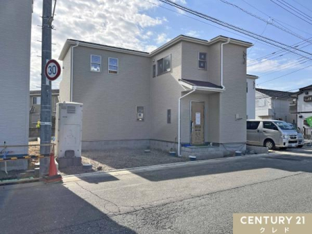 ���̑����n �O�ς̍H�����������A�c���͎����ƒ��ԏ�Ȃǂ̊O�\�H���݂̂ƂȂ�܂����B�����܂ł������΂炭���҂����������I