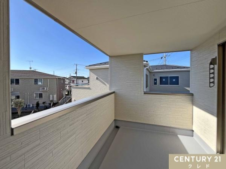 �o���R�j�[ �}�ȉJ�ɂ����S�̃C���i�[�o���R�j�[��z�������Z�܂��B
����͂������A�K�[�f�j���O��Z�J���h���r���O�ȂǑ��ʂɊ��p�ł��A�����̓���Ƃ͈������Ԃ��y���ނ��Ƃ��ł��܂��B