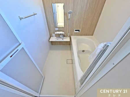 ���� �ߐ����ł���x���`�^�C�v�̗������̗p�B
���q�l�Ƃ̂����C�̎������S�B�������Ɣ��g�����y���񂾂�ƁA�D�݂̓������@�𖞋i�ł��܂��B