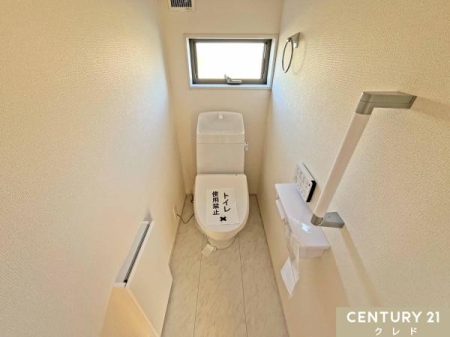 �g�C�� ���₷�����삪�ȒP�ȉ������֍��B
�ǖʂɃ����R����ݒu���邱�Ƃɂ��A�y�Ȏp���ł̑��삪�\�B
��������Ƃ������ő|�����₷���݌v�ł��B