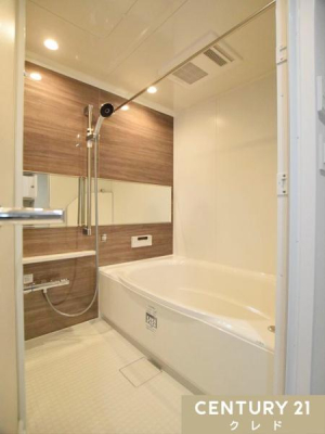  VKjbgoXŁA1̔ĂoX^CLӋ`ɁcB
Cg[@ƃh[pCvtŁAJ̓ԕ̋G߂SĐ󕨂܂B