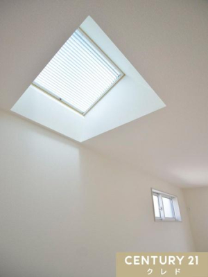 m ym5.25+5.25z
V݂邢BDz~蒍A̕炵𖾂邭Sn悭Ă܂B