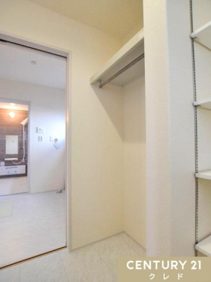 [ 1Kɐ݂EH[NCN[[bǵAʎEEߏ璼ڏo\B
Ƒ̒ւ⃊lނ܂Ƃ߂Ď[ł֗Ȏ[łB