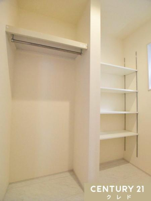 [ ʎEߏƂȂ1K̃EH[NCN[[bgB
󕨂⒅ւ̂܂܎[łAƎgxx̓X[YłB