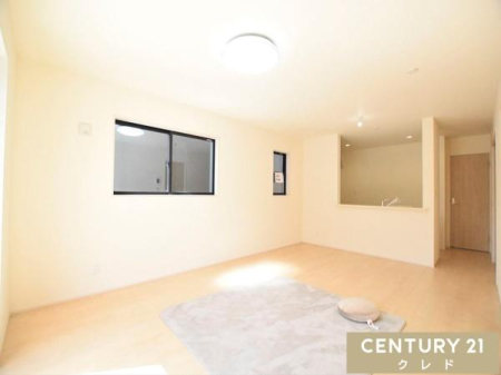 rO yLDK17z
ƋuĂƂLB
DȃCeAɈ͂܂ꂽZԂŖȂƑƂ̎ԂނƂł܂B