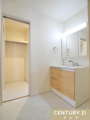 ʑEʏ [Ղ̎OʋtʉϑI
⑫̃Xy[X܂ł[BׁXpiXbLЕt܂B