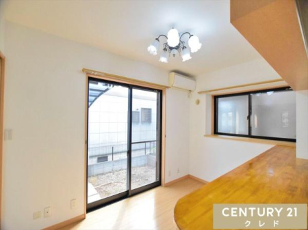 rO yLDK10z
i`ȃt[O̐SnǂԁB
DȃCeAɈ͂܂ꂽZԂŖȂAƑƂ̎Ԃ߂܂B