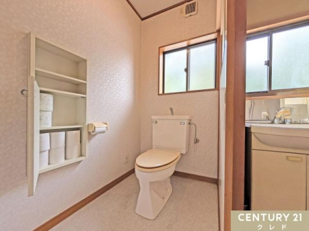 gC y2KgCz
AQ2Kŉ߂ɂ㉺ړsvŐZł܂B
ƑpƗqpg邱Ƃ\łB
2K̃gCǖʎ[Ƃ̂鑢ƂȂĂ܂B