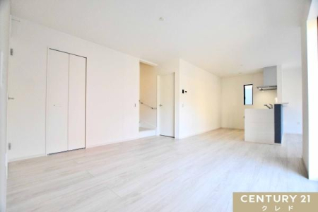 rO yLDK18z
ʂgȎRԑŜɍLʂ܂B
OoAɃrOʂ铮AƑ̌qރrOKiB