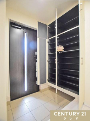  V܂ō̂g[^CṽV[Y{bNXݒuB
ƑŠCƎ[łA֎ɔۂƂł܂B