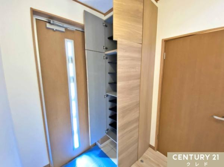  g[^CṽV[Y{bNXɂ͂Ƒ̌CXbL܂܂B
U炩肪ȌւۂAC悭ql}ł܂B