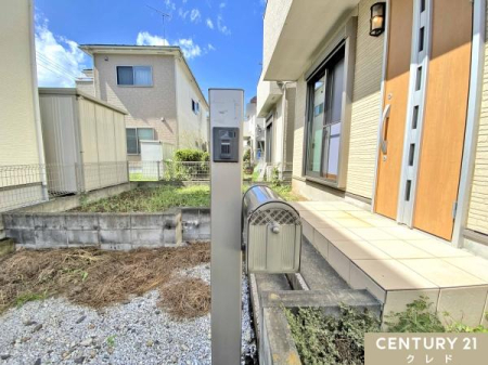  yցz
փ|[`̂ŊOoA̉ו̏oX[YɂĂ܂BJ̓łGꂸɌւɓ邽߁AɎpIłB