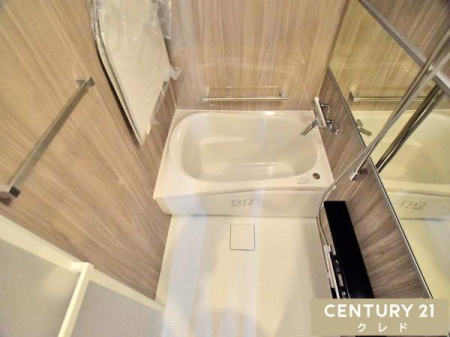 ���� ���j�b�g�o�X���V�K�����ς݂ł��B
�������̂��镵�͋C�Ə[�������@�\�𗼗������������ł������ƈ���̔���������Ƃ��ł��܂��B