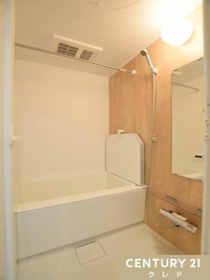  VKjbgoXŁA1̔ĂoX^CLӋ`ɁcB
Cg[@ƃh[pCvtŁAJ̓ԕ̋G߂SĐ󕨂܂B