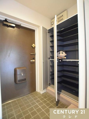  V܂ō̂g[^CṽV[Y{bNXݒuB
ƑŠCƎ[łA֎ɔۂƂł܂B