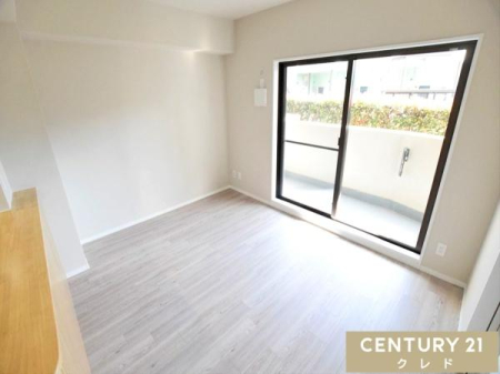 rO yLDK12z
쓌ɊJ݂rÓA邢ՂƓ鋏Sn̗ǂԁB
Ƒ݂ȂR̂ŐSnǂ߂Ƃł܂B