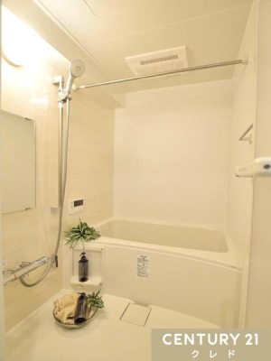  VKjbgoXŁA1̔ĂoX^CLӋ`ɁcB
Cg[@ƃh[pCvtŁAJ̓ԕ̋G߂SĐ󕨂܂B