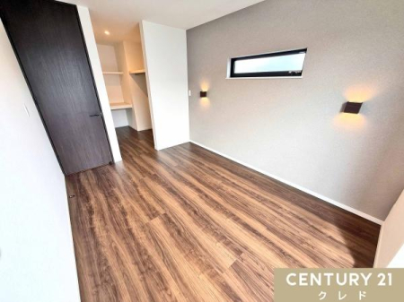 �Q�� �y�m��6���z