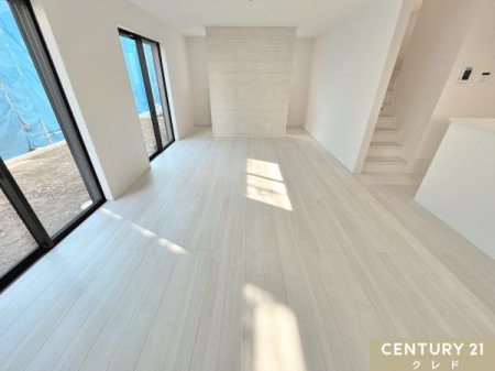 ̑n ΖLȎRӂ쓇ɘȂޑS8̐V@B
4̓V[gOA܂łԂȂłI