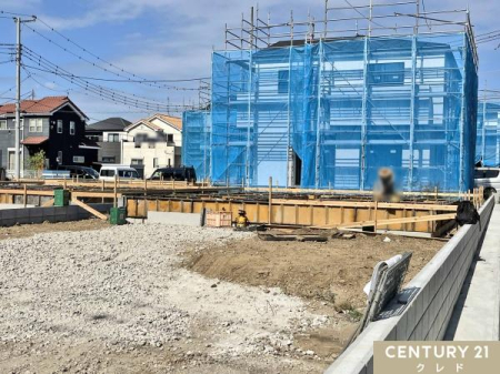 ���̑����n �i�@�ɑ����������S�����c
�����ƒn�ʂ̂Ȃ��ڂƂȂ��b�i�y��j�����H�����s���Ă��܂��B