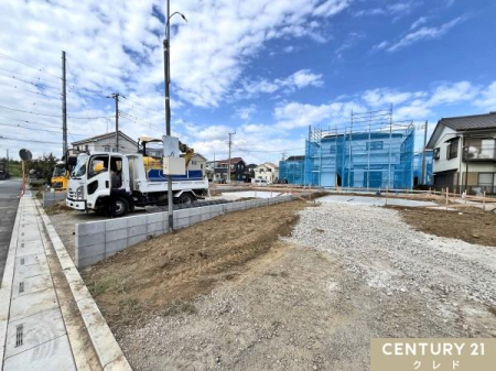 �O�ʓ��H�܂ތ��n�ʐ^ ��������ɔz������������v�����B�~�n��55�ؒ��ł���⒓��3�䕪�̃X�y�[�X���m�ہB
�i���󋵂͐����ʐ^���X�V���܂��̂ł��y���݂ɁI