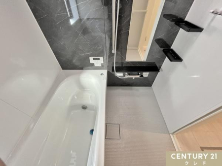 ���� �z�e�����C�N�Ȗ�1�؂̗������ł��B
����␅���݂��ڗ����ɂ����z�F�Ŏg������ƌ����ڂ̐S�n�ǂ��������B
�̂т̂тƑ������΂��ē��M�ɐZ����܂��B