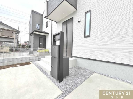 ̑ y和/֗ȑz{bNXz
z{bNXA|XgATVẑƂȂ和B
Oołו󂯎邱Ƃł̂ŁAzBԂCɂOołAĔzB̎ԂȂ܂B