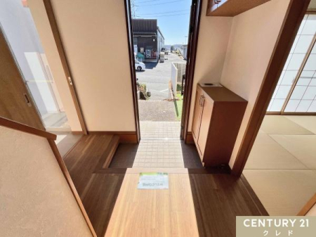 ���� �y����z
���փz�[���͖��邭�A�J���I�Ȑ����I
��Ƃ肪����A�C�̒E��������ו��̎����^�т��y����I�������̔����玖�����ƏZ�܂��̍s�������\�B