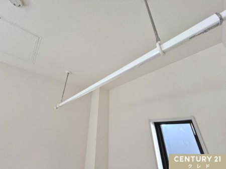 ʑEʏ yʎ̎z
J̓ԕ̋G߂S̎B󁨊ЕtꎺŊƎAbvBCtŊǍDłB