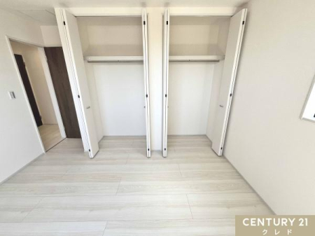 [ y6.88mz
Qɂ̓Chȃ_uN[[bgݒuBߗނ|Ď[łAGߕ⏬萮Bvwꂼ̃Xy[Xɂ֗łB