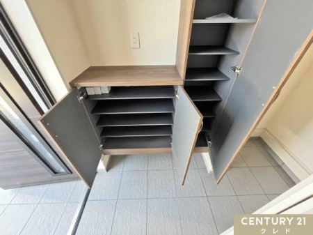  [͂̍V[Y{bNXtցB
Ƒ̌C⏬萮łAJE^[Ɍłu܂B邢̌łoC悭B