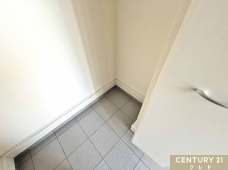  yV[YCN[[bgz
։ɃV[YCN[[bgݒuByԑŃxr[J[AEghApî܂܎[łAւۂĂ܂B