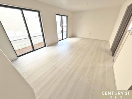 rO y18LDKz
|o̐ɂ낪L閾邢rOBAEghArOƂĊpłABBQ₨ql̃v[VсAK[fjOy߂܂B