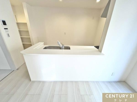 Lb` yΖʎLb`JE^[z
ƑƉbeޑΖʎLb`JE^[BzVЕtX[YŁAȒPȐH⃏[NXy[XɂB邢LDKƈ̊̂Sn悢ԂłB