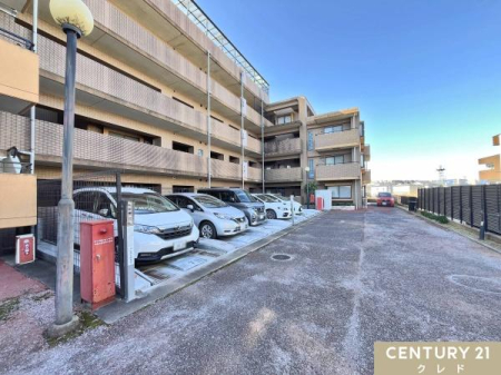  �y���ԏ�z
�~�n���ɒ��ԏꂪ����܂��B
�i���z4500�`6000�~�j
�����p�̍ۂ͋󂫏󋵂��m�F�������܂��̂ł��C�y�ɂ����k���������B