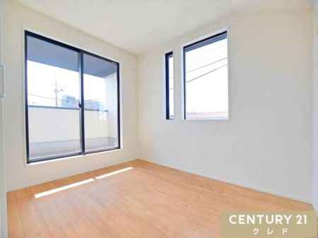 m ym5.3z
쓌oRj[ɖʂḿA2ʍ̌ň邢ԁB
Sn悢ʂA₩ȃvCx[gԂ߂Ƃł܂B