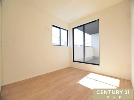 m ym5.2z
z˂ޖ邢m5.2B
D݂̉ƋG݂Rɔzuł̂ŁÁgSn̂ԁhy߂܂B