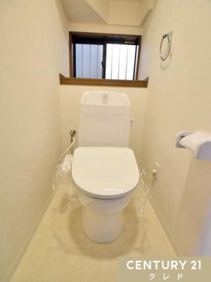 �g�C�� �g�C�����V�K�����ς݁B
���[�t���̉������g�C���́A�X�^�C���b�V���ȃf�U�C���Ƌ@�\���𗼗��B
�������@�\�ŉ��K�������サ�A���������ۂĂ܂��B