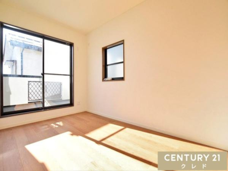 �Q�� �y�m��6���z
���Z�܂��̒��ōł��L���������͎�Q���Ƃ��Ďg�p�\�ł��B
�Ƌ��u���Ă����������ɂ�Ƃ������6���̍L���ŉ��K�ɉ߂����܂��B