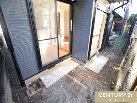 �� �A�͂Ȃǐg�߂ɗ΂��y���߂邨�낪����܂��B
�G�߂��Ƃɕω�����A���𒭂߂���A���q�l��y�b�g�̗V�я�Ƃ��Ă������p���������܂��B