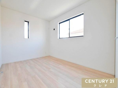 m ym6z
VvȊԎŉƋ̔zu₷̂́B
D݂̉ƋG݂Rɔzuł̂ŁÁgSn̂ԁhy߂܂B