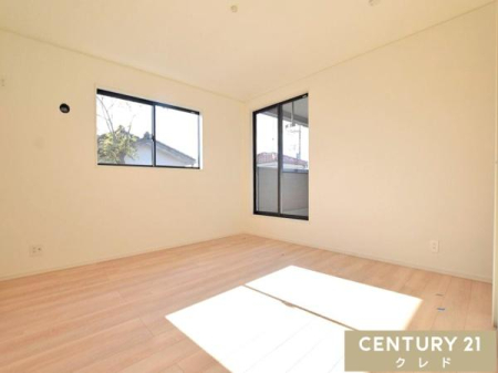 Q ym8.5z
]T̂LŉKɉ߂鎺͕vw2l̐Qɂ߁B
RՂASn悢ʂ蔲KȋԂłB