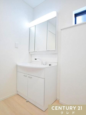 ʑEʏ [Ղ̎OʋtʉϑB
⑫̃Xy[X܂ł[BׁXpiXbLЕt܂B