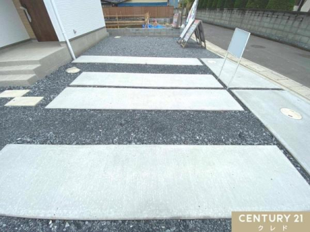 ԏ ƂԃXy[X3䕪mۂ܂̂ŁA傫߂̂Ԃłԉ\łB
Ƃ肠~nȂ̂ŁA]ԂoCNȂǂuƂł܂B