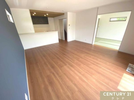 rO y18.166LDKz
R~jP[VRƑΖʃLb`̃rOB
אڂaƂ͈˂Ŏd؂ĂAЂƑ̋ԂƂĂg܂B